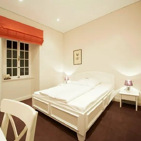 Schloss 4* Burgbrohl